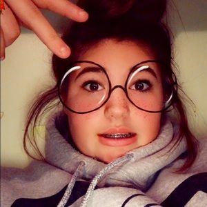 Meet your Posher, Molly